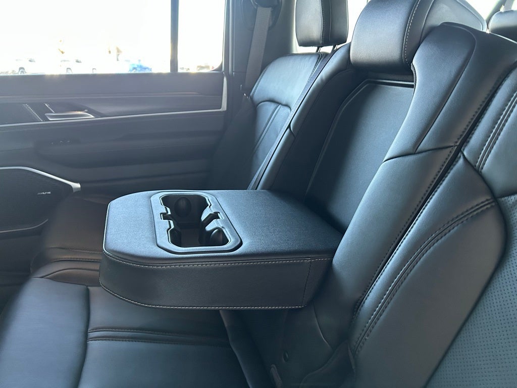 2023 Jeep Wagoneer L Series III