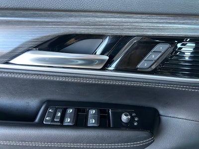 2023 Jeep Wagoneer L Series III