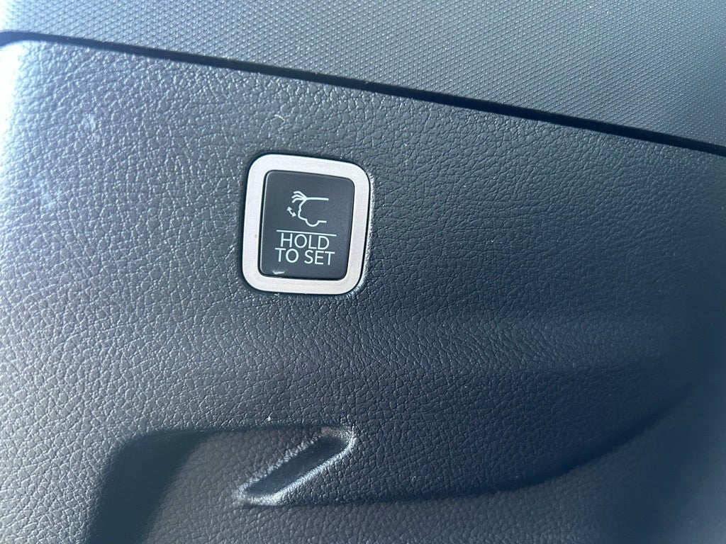 2023 Jeep Wagoneer L Series III