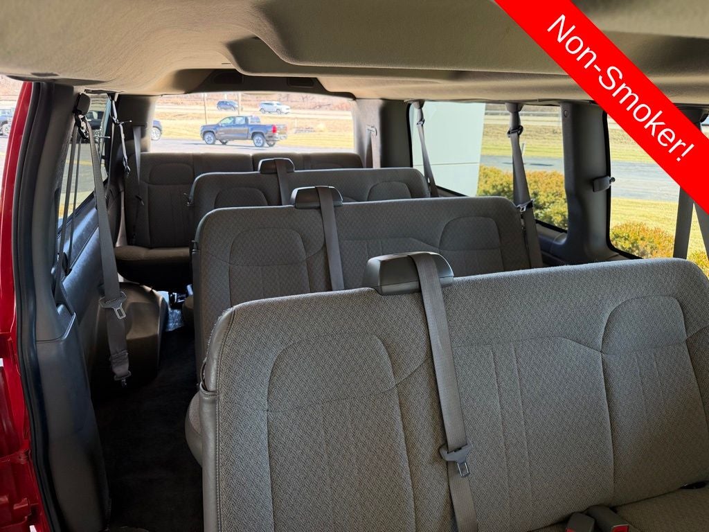 2024 Chevrolet Express Passenger LT Passenger