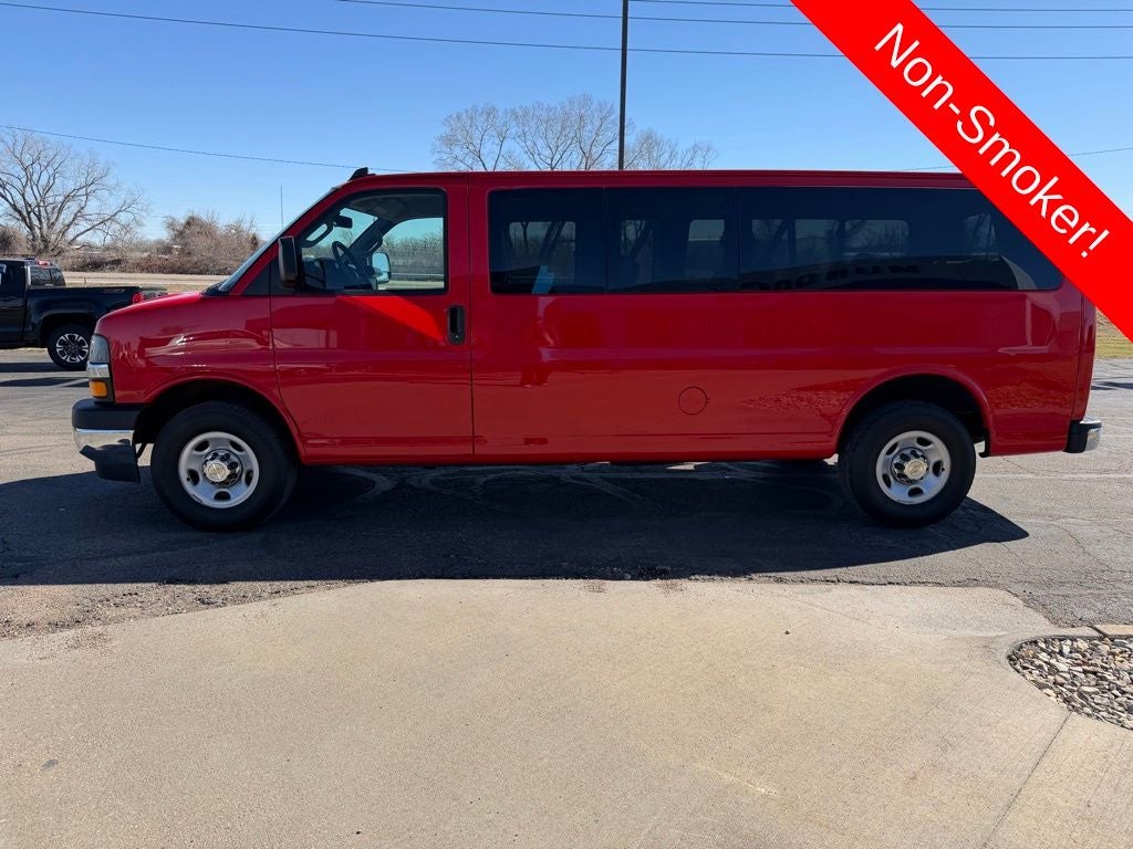 2024 Chevrolet Express Passenger LT Passenger