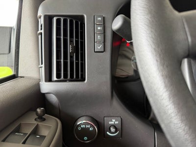 2025 Chevrolet Express Passenger LT Passenger