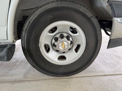 2025 Chevrolet Express Passenger LT Passenger