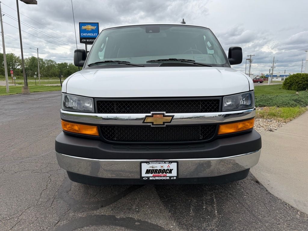 2025 Chevrolet Express Passenger LT Passenger
