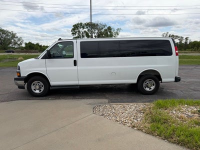 2025 Chevrolet Express Passenger LT Passenger