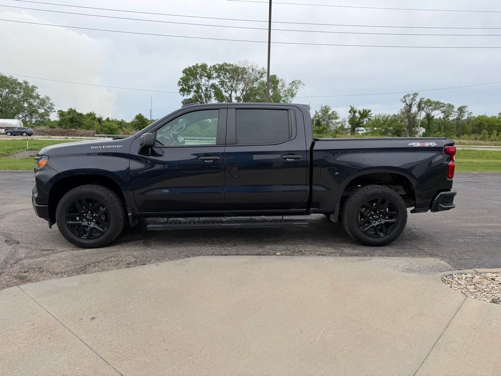 2023 Chevrolet Silverado 1500 Custom
