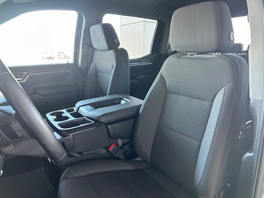 2025 Chevrolet Silverado 1500 LT LT1