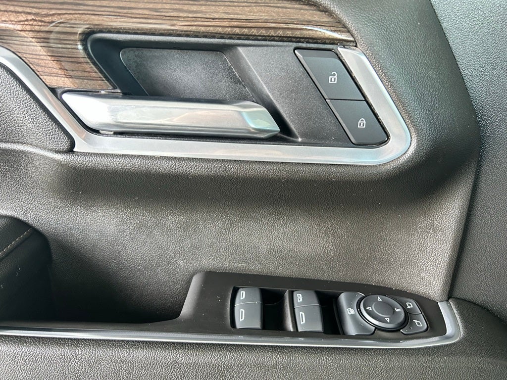 2025 Chevrolet Silverado 1500 LT LT1