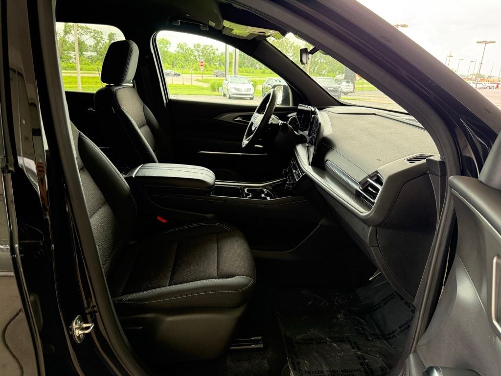 2025 Chevrolet Traverse LT 1LT