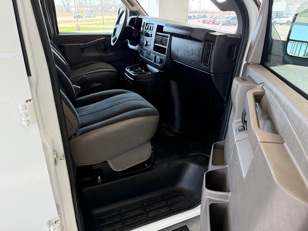 2024 GMC Savana Cargo Van Work Van