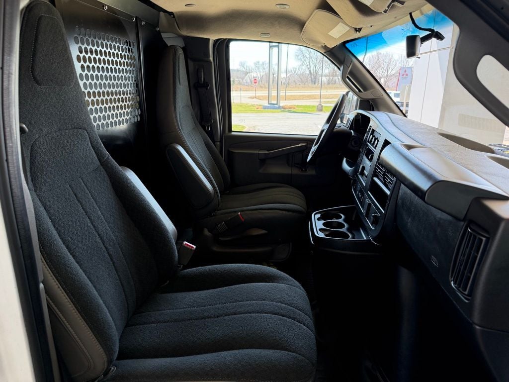 2024 GMC Savana Cargo Van Work Van