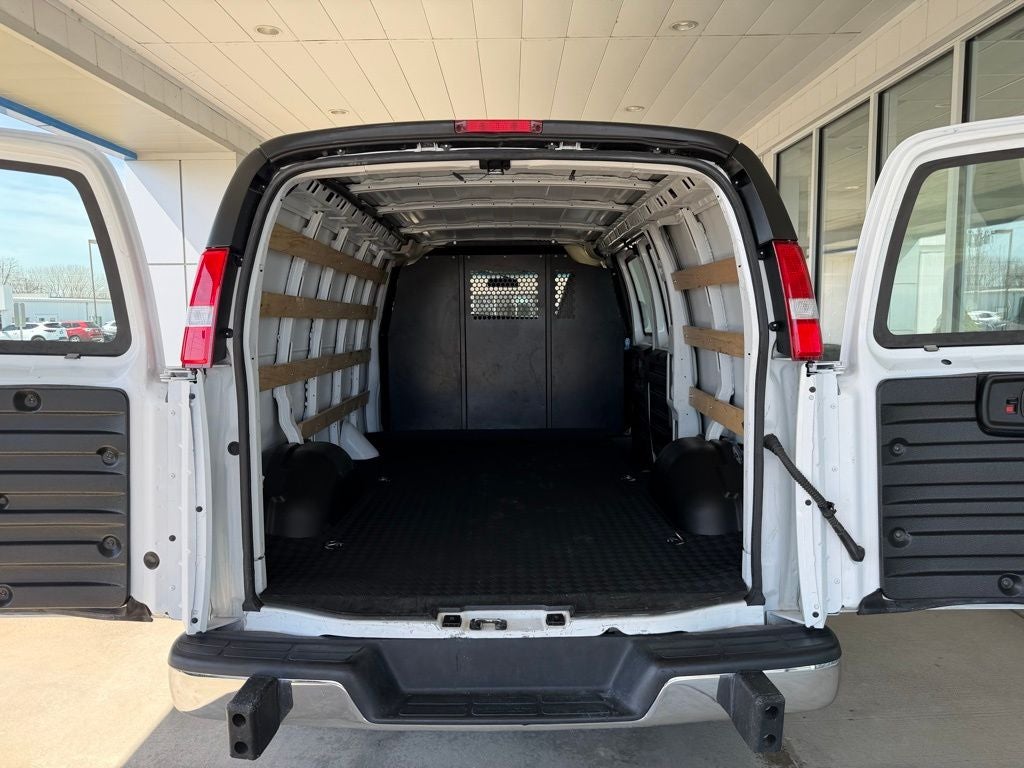 2024 GMC Savana Cargo Van Work Van