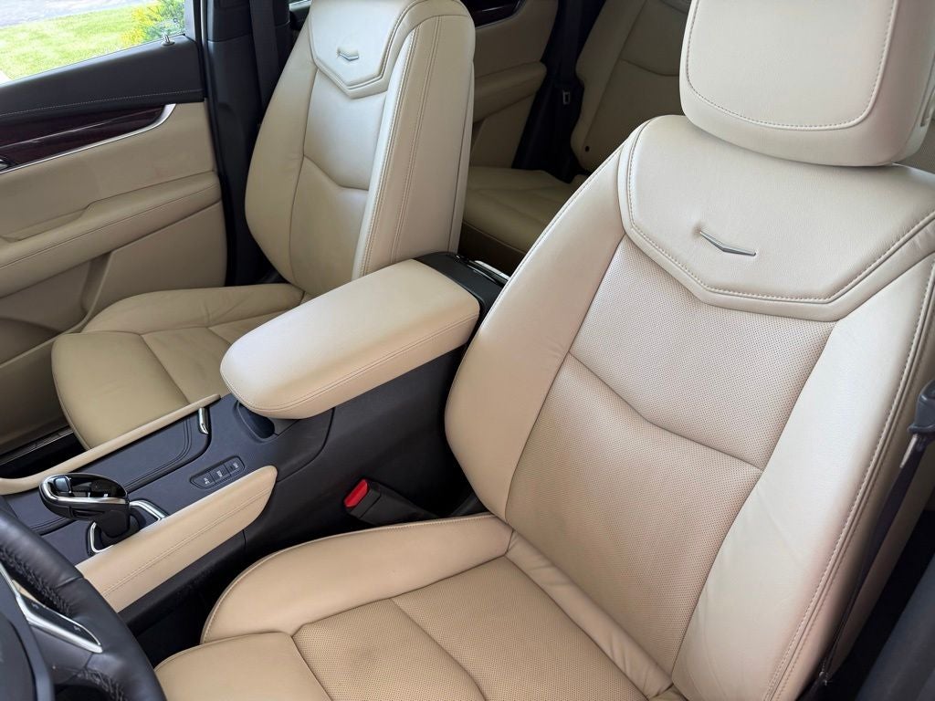 2017 Cadillac XT5 Premium Luxury