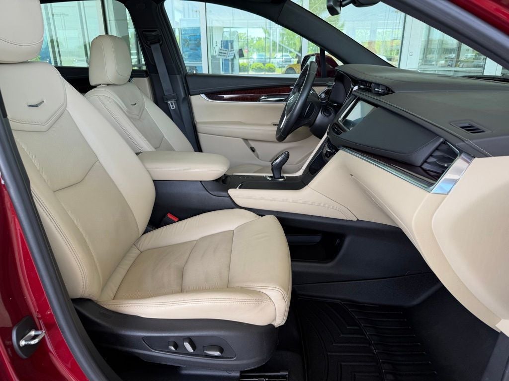 2017 Cadillac XT5 Premium Luxury
