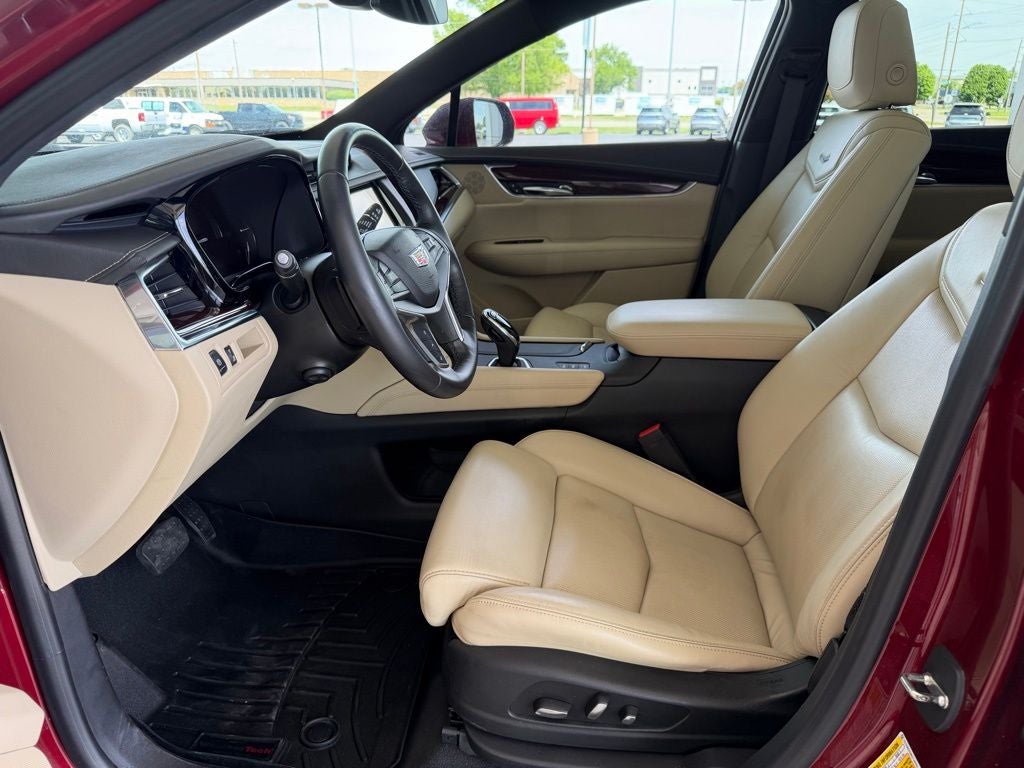 2017 Cadillac XT5 Premium Luxury