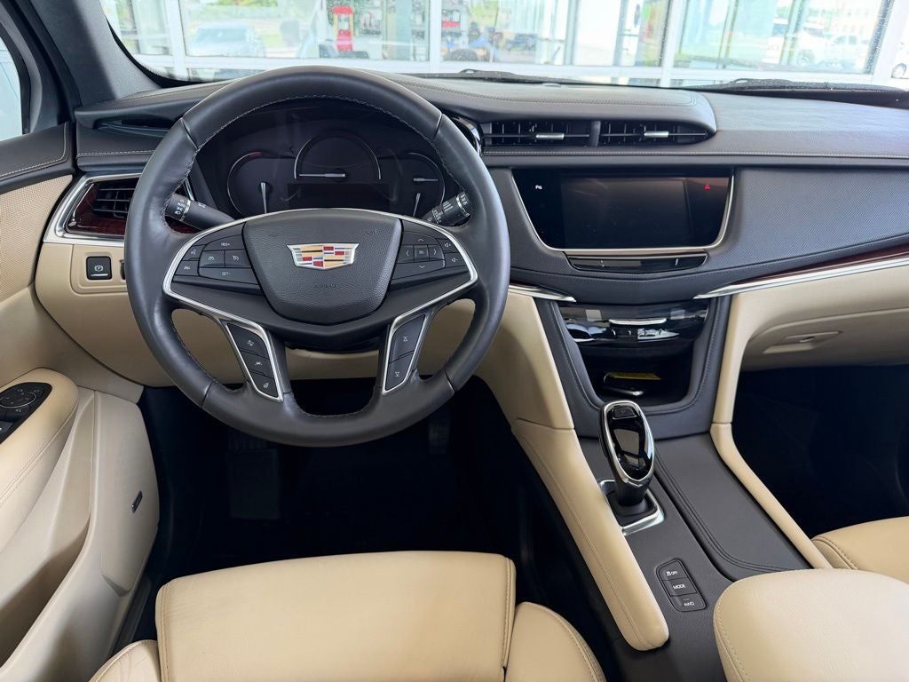2017 Cadillac XT5 Premium Luxury