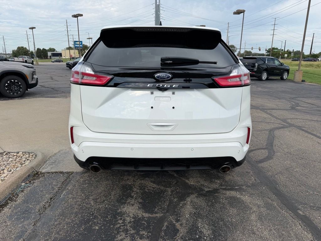 2021 Ford Edge ST Line