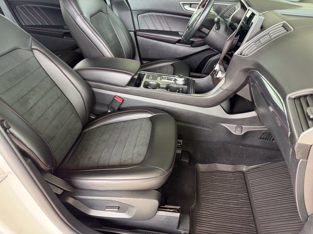 2021 Ford Edge ST Line