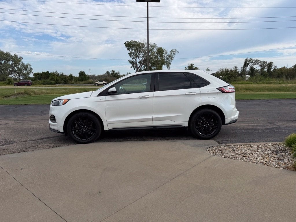 2021 Ford Edge ST Line