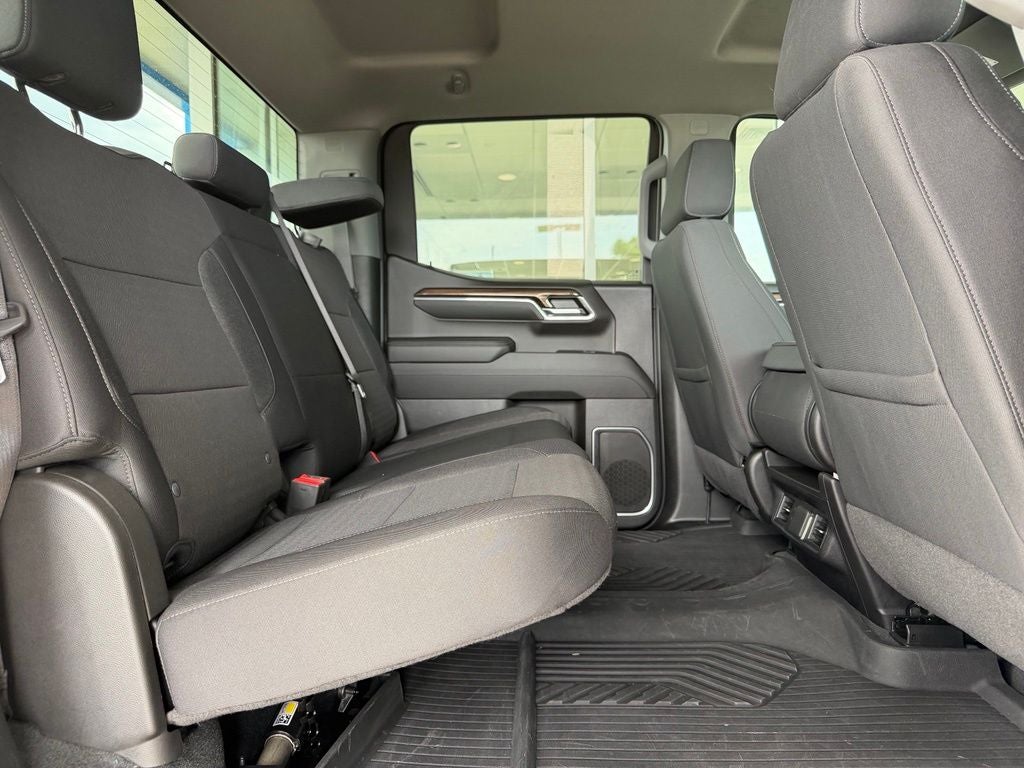 2024 Chevrolet Silverado 1500 LT LT1