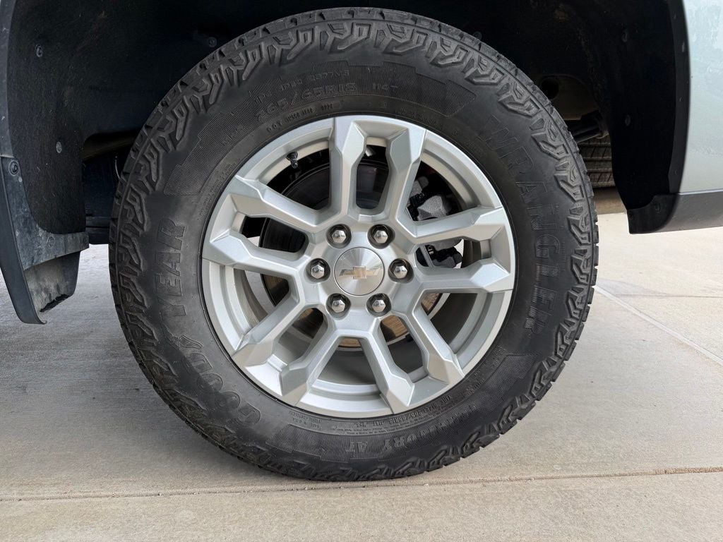 2024 Chevrolet Silverado 1500 LT LT1