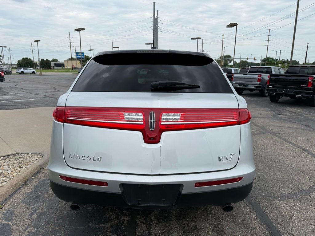 2019 Lincoln MKT Standard