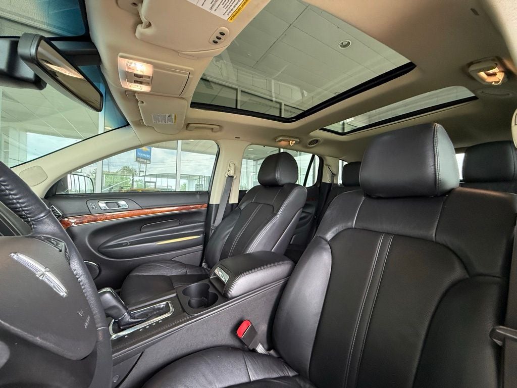 2019 Lincoln MKT Standard