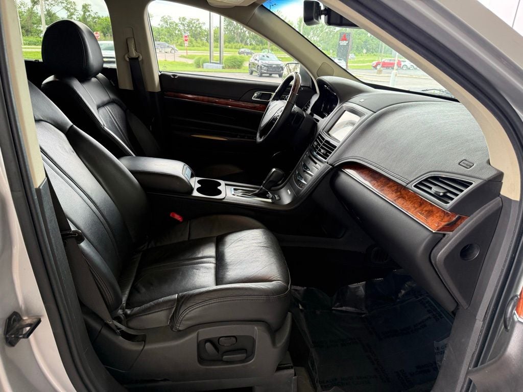 2019 Lincoln MKT Standard