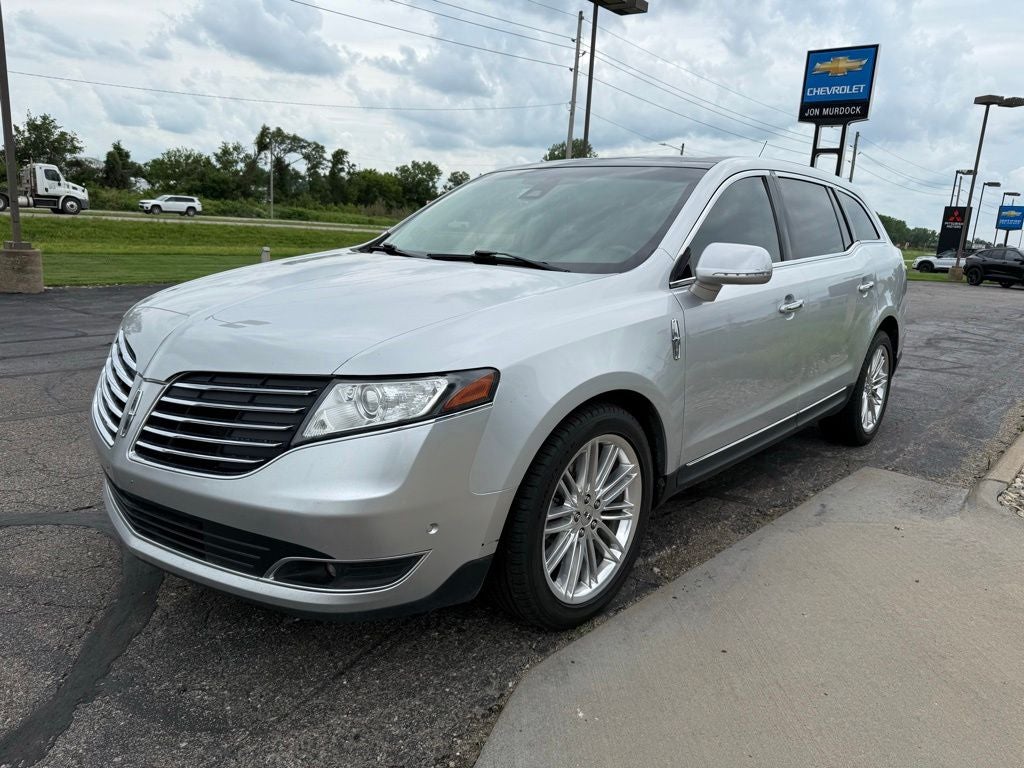 2019 Lincoln MKT Standard