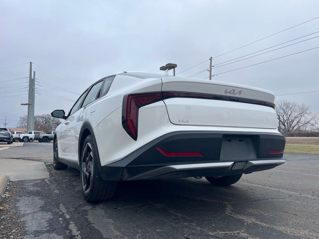 2025 Kia K4 EX