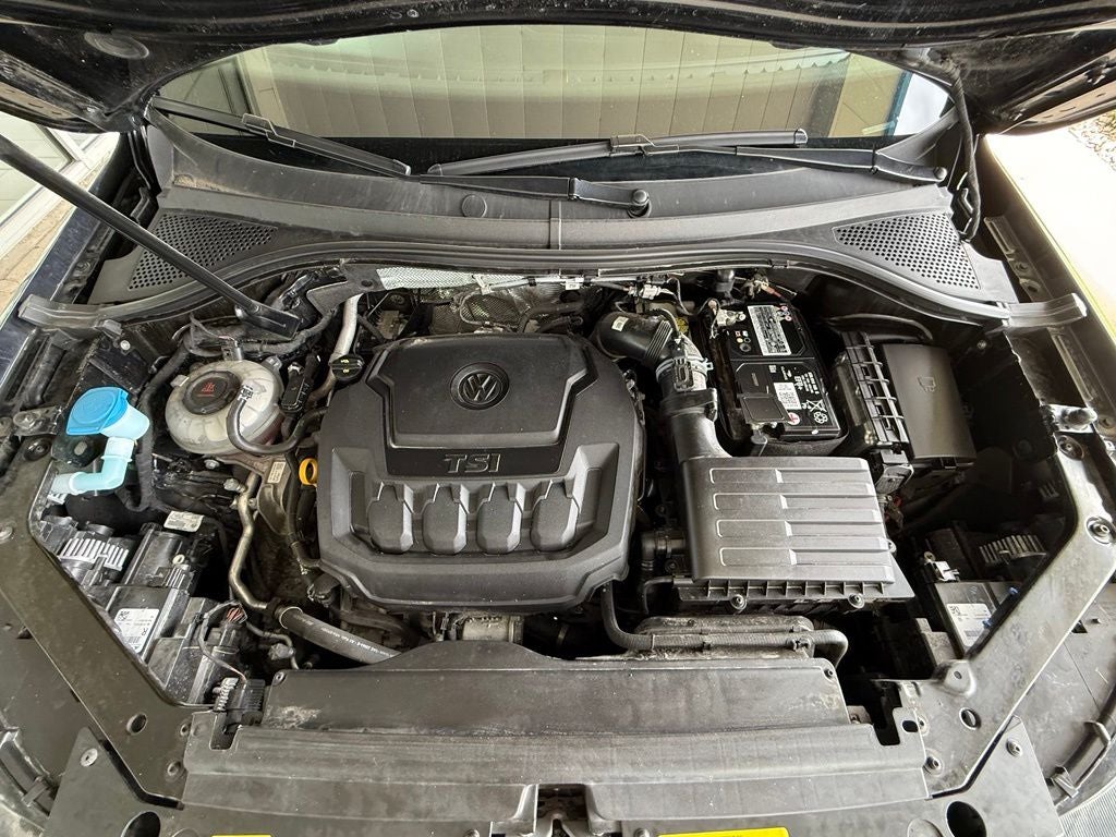 2023 Volkswagen Tiguan 2.0T SEL R-Line