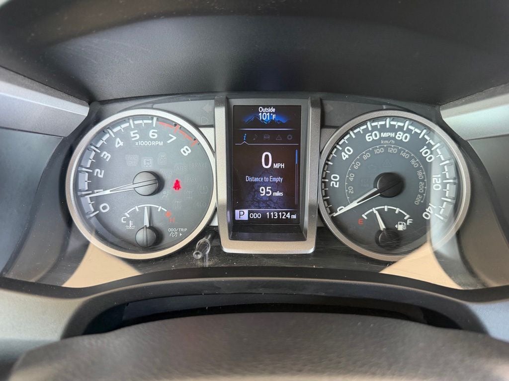 2016 Toyota Tacoma SR5