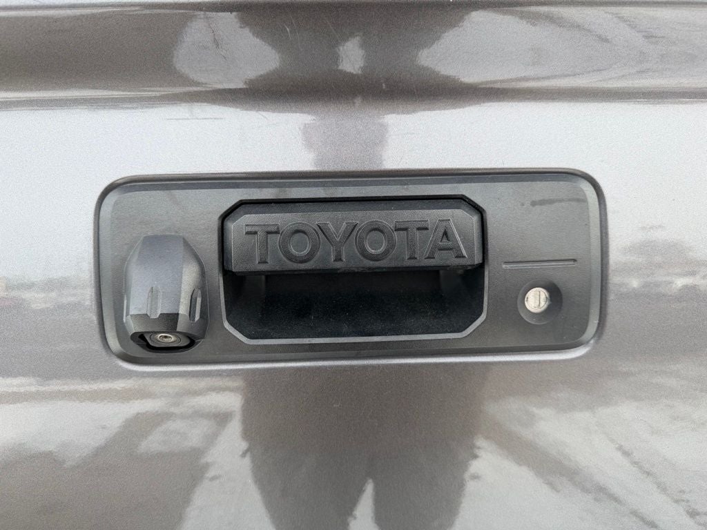 2015 Toyota Tundra Base