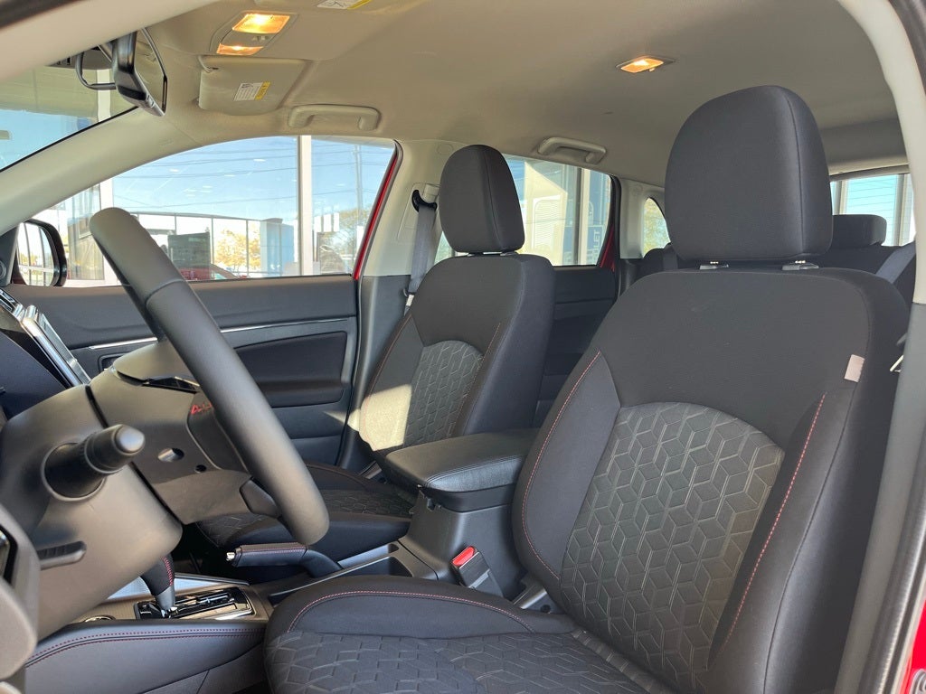 2025 Mitsubishi Outlander Sport Base