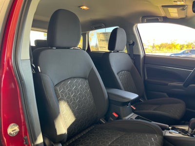 2025 Mitsubishi Outlander Sport Base