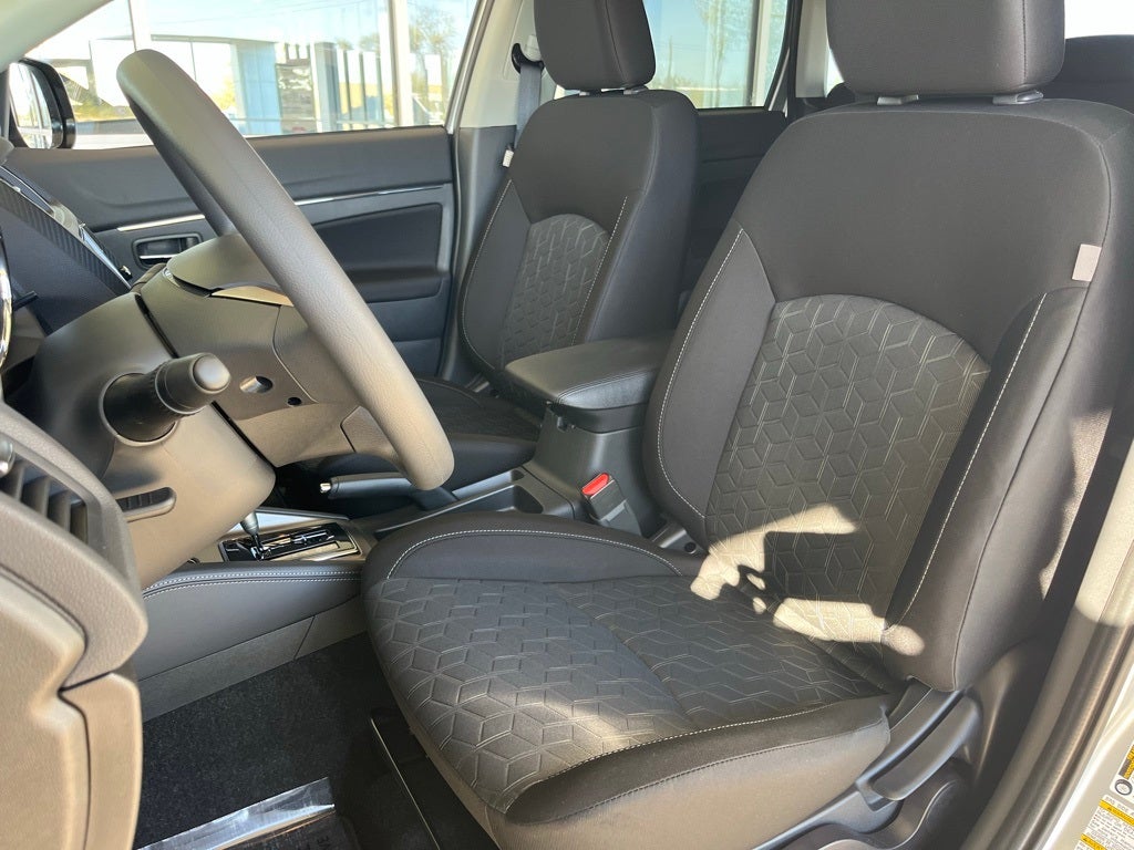 2025 Mitsubishi Outlander Sport 2.0 ES