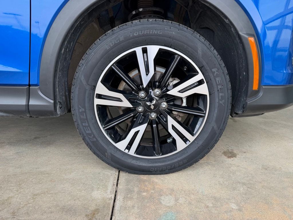 2025 Mitsubishi Eclipse Cross Base