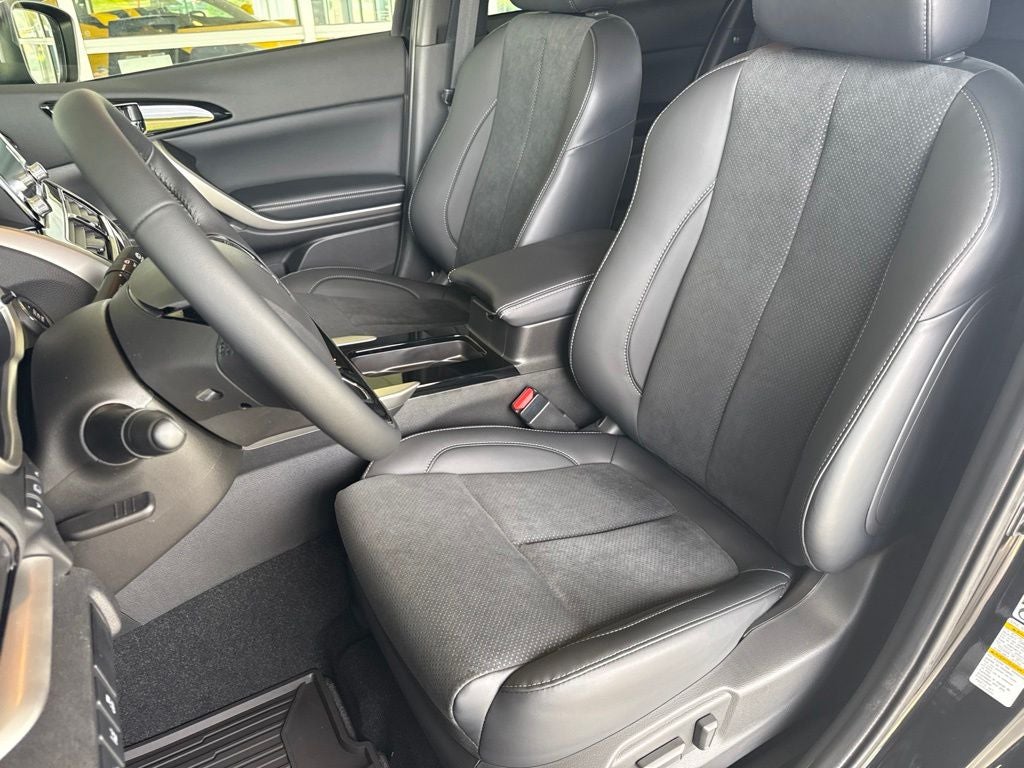 2026 Mitsubishi Eclipse Cross Base