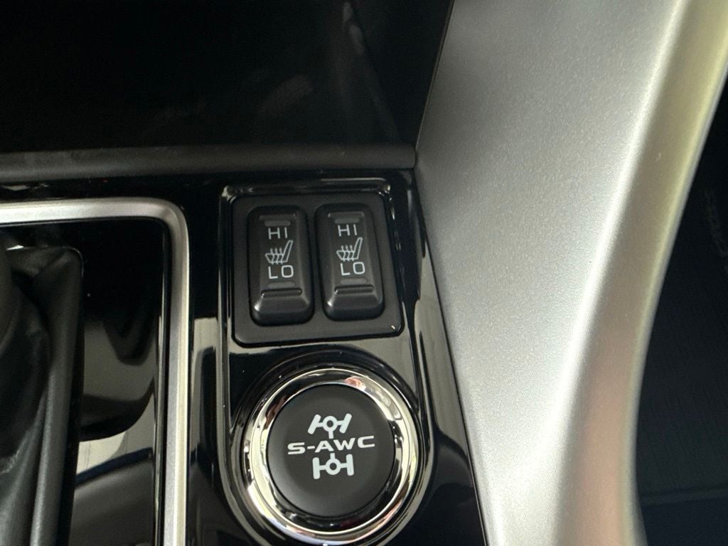 2026 Mitsubishi Eclipse Cross Base