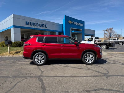 2026 Mitsubishi Outlander ES