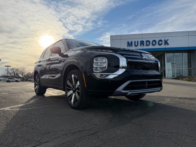 2026 Mitsubishi Outlander SE