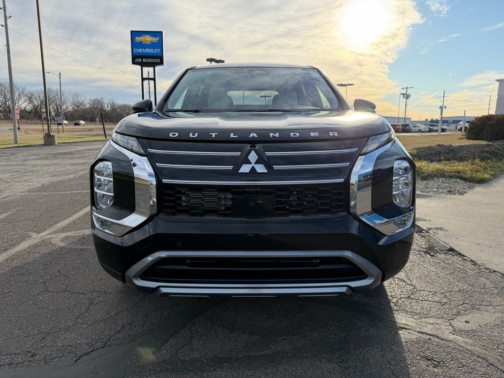 2026 Mitsubishi Outlander SE