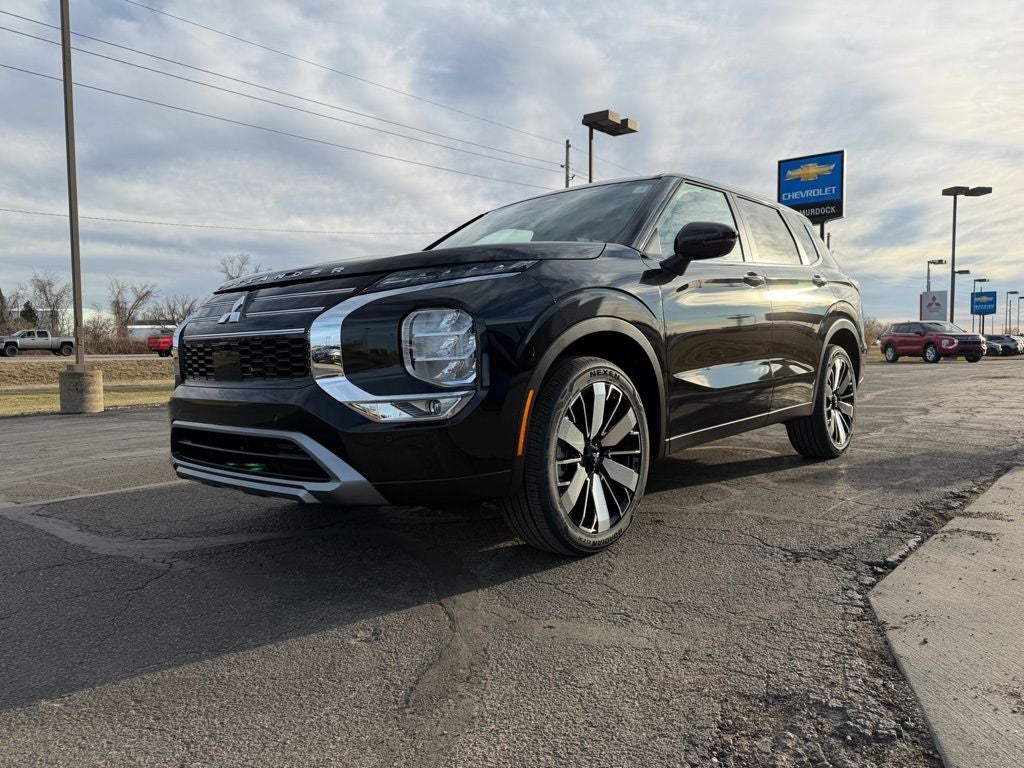 2026 Mitsubishi Outlander SE