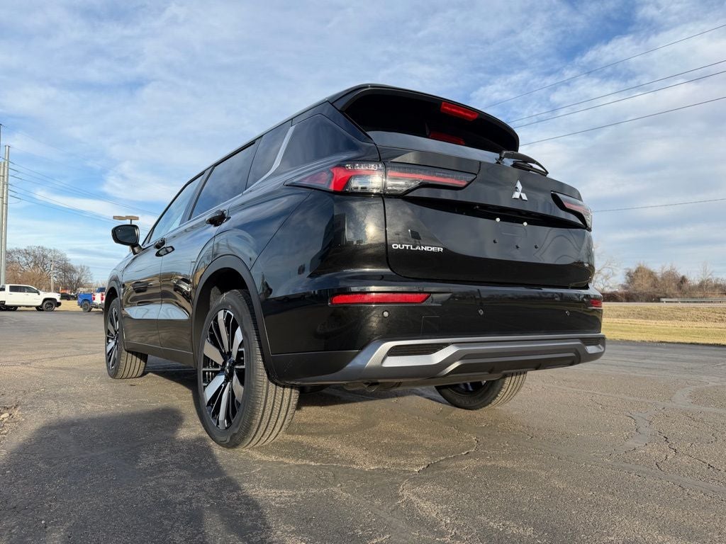 2026 Mitsubishi Outlander SE