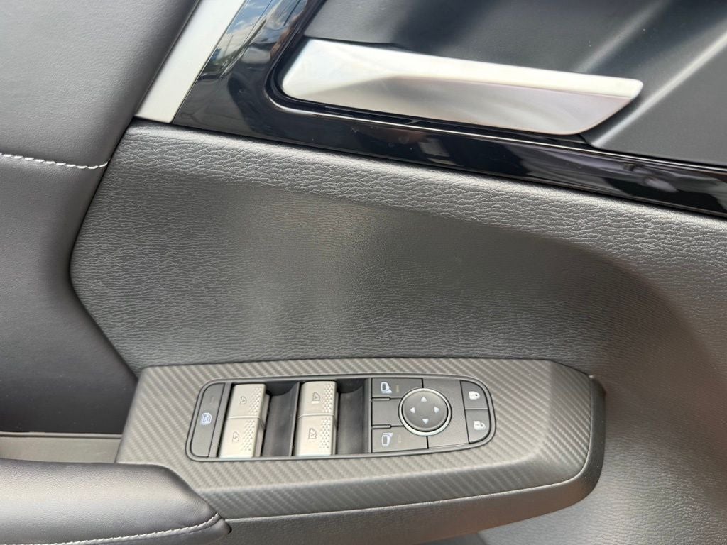 2026 Mitsubishi Outlander Base