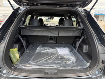 2026 Mitsubishi Outlander Base