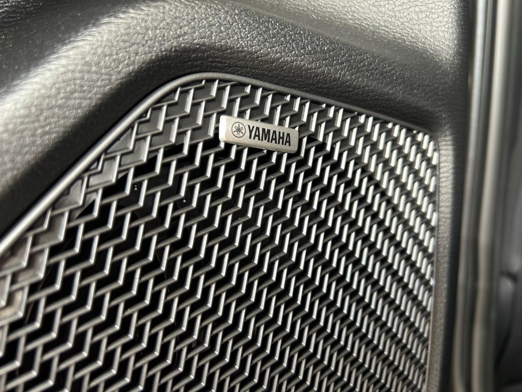 2025 Mitsubishi Outlander ES