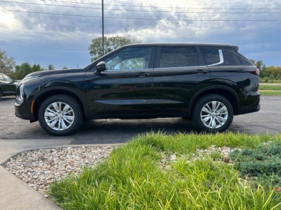 2025 Mitsubishi Outlander ES