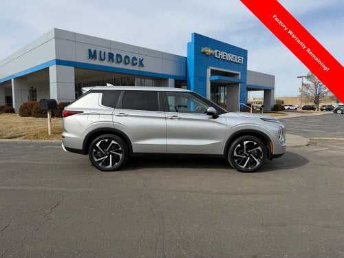 2022 Mitsubishi Outlander Base