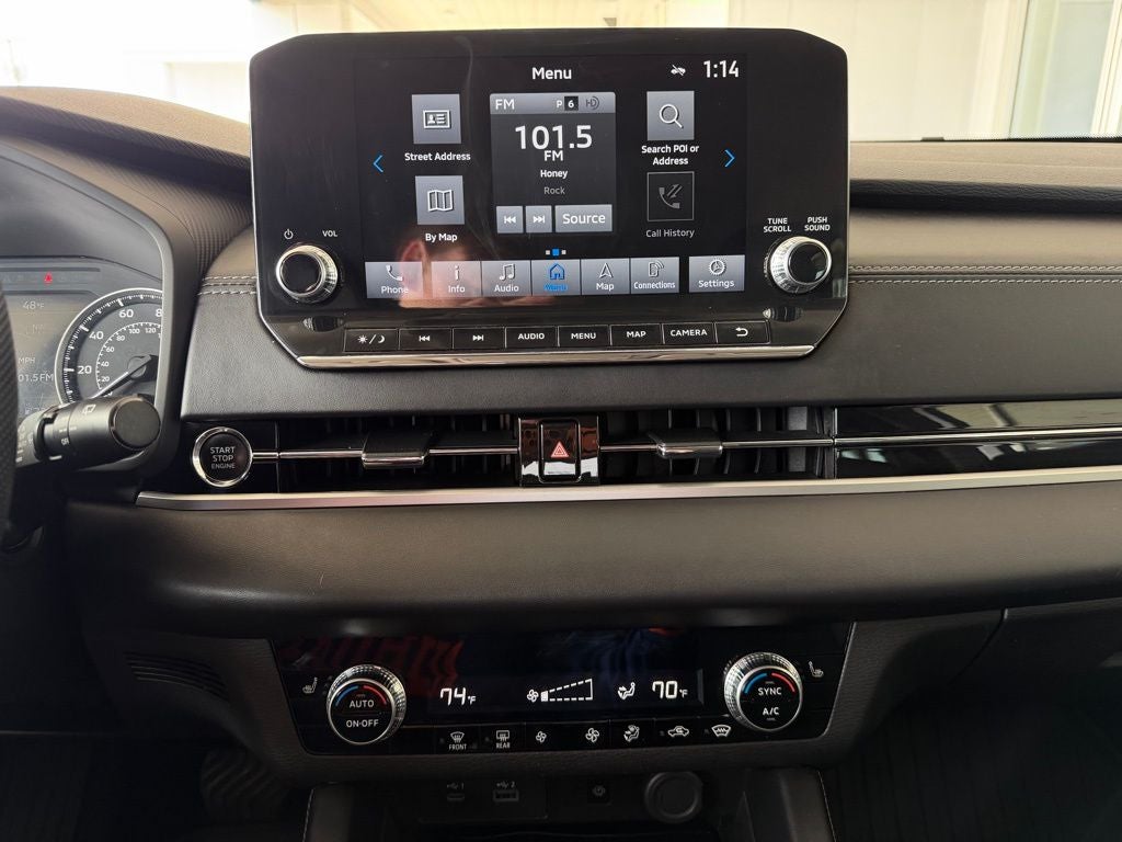 2022 Mitsubishi Outlander Base